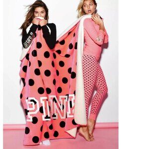 2010s Victoria’s Secret PINK Polka Dot Blanket